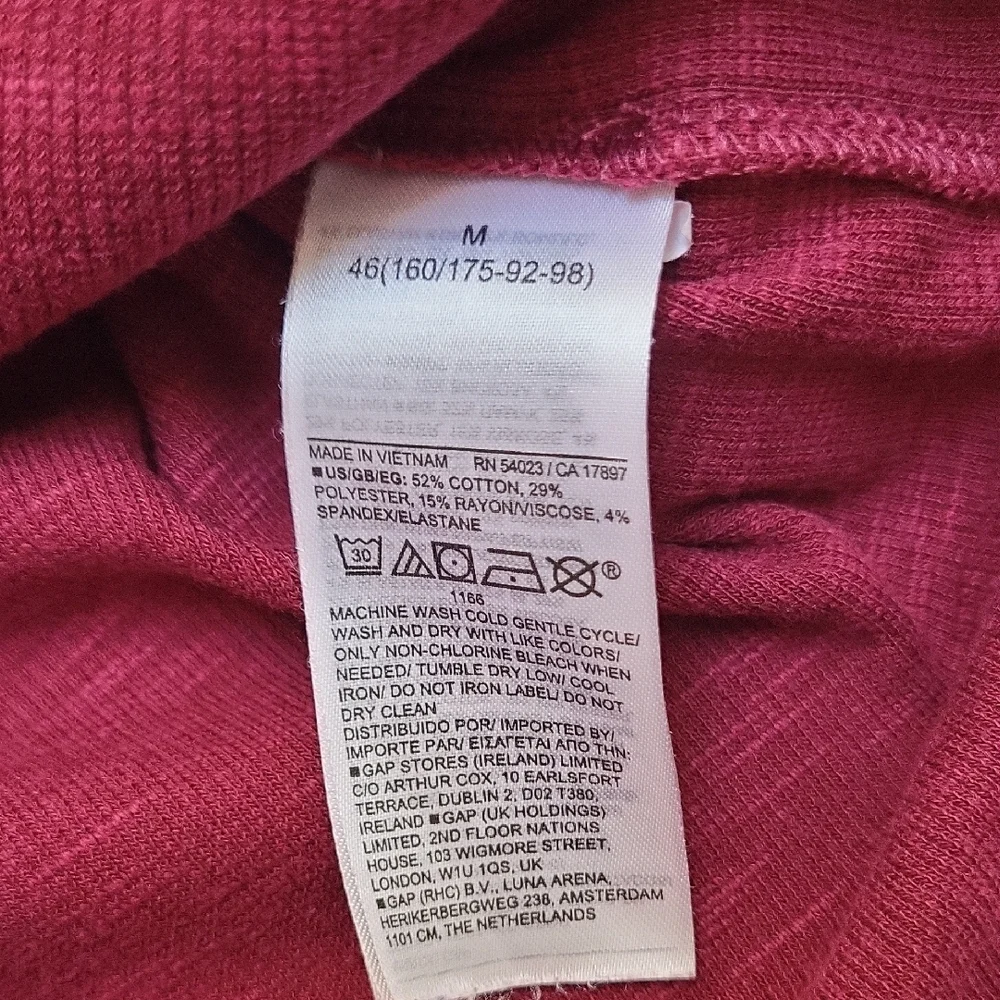 GAP Women's Burgundy Long Sleeve Top - Picture 4 of 5